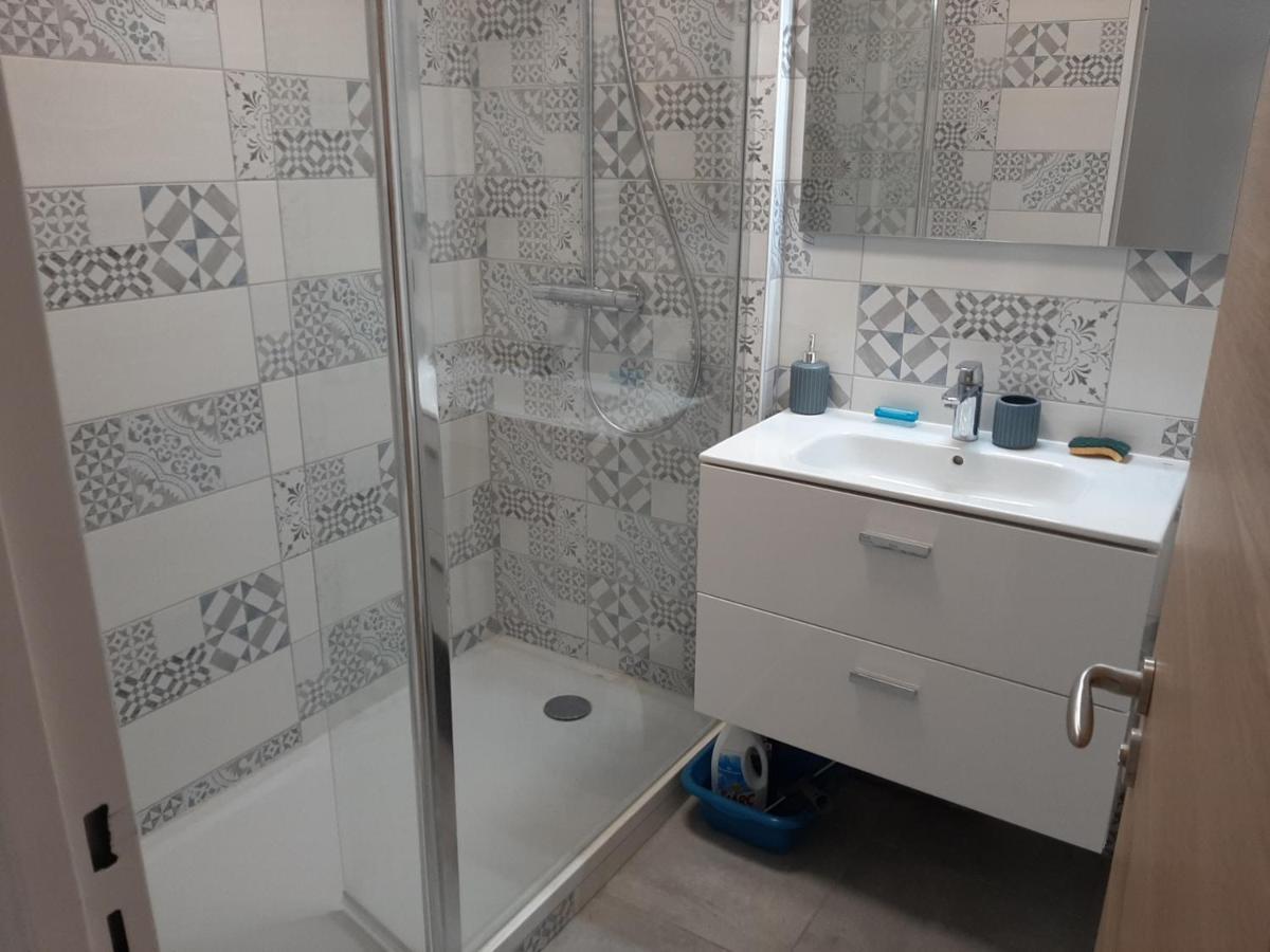 Appartement T3 Renove A 10 Min Du Centre-Ville Avec Balcon, Garage Et Wifi A Saint-Jean-De-Luz - Fr-1-239-584 Екстер'єр фото